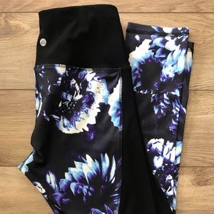 Floral athletic leggings